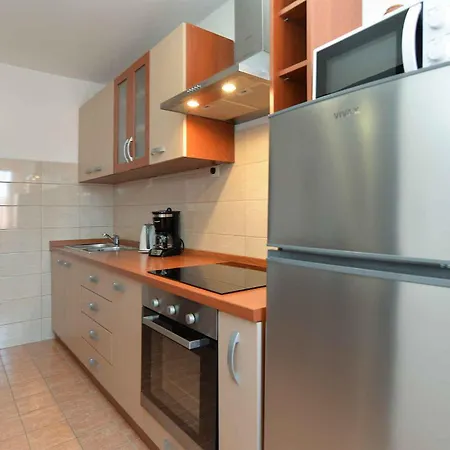 With A - C In Porec-istrien 42534 Appartamento
